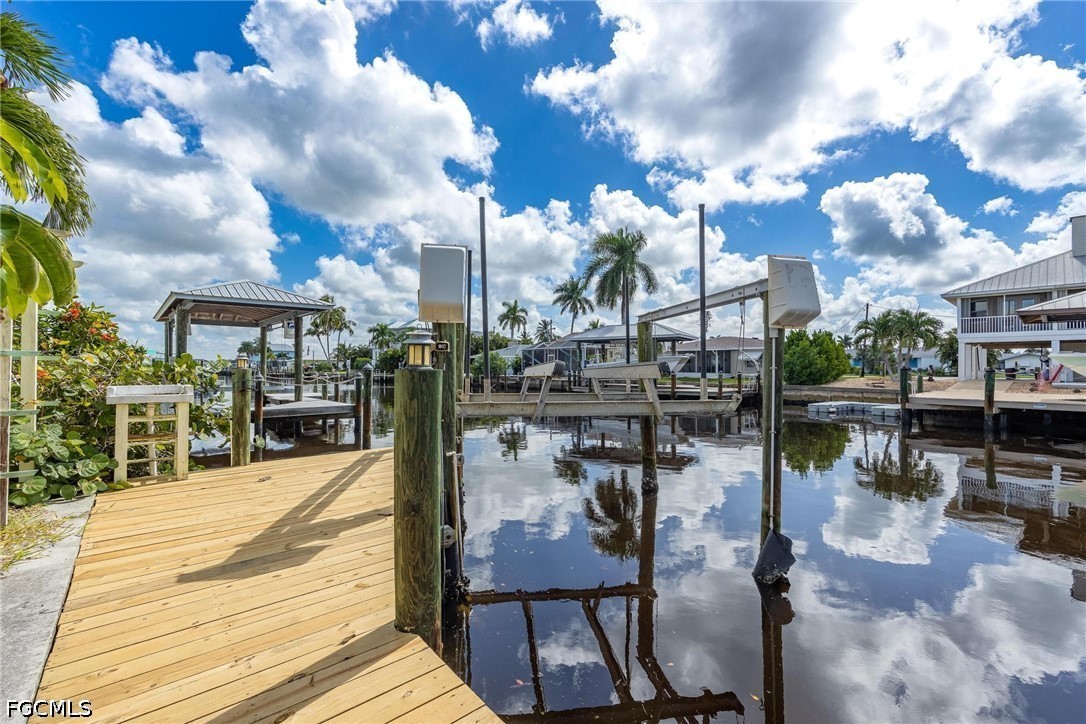 Dock