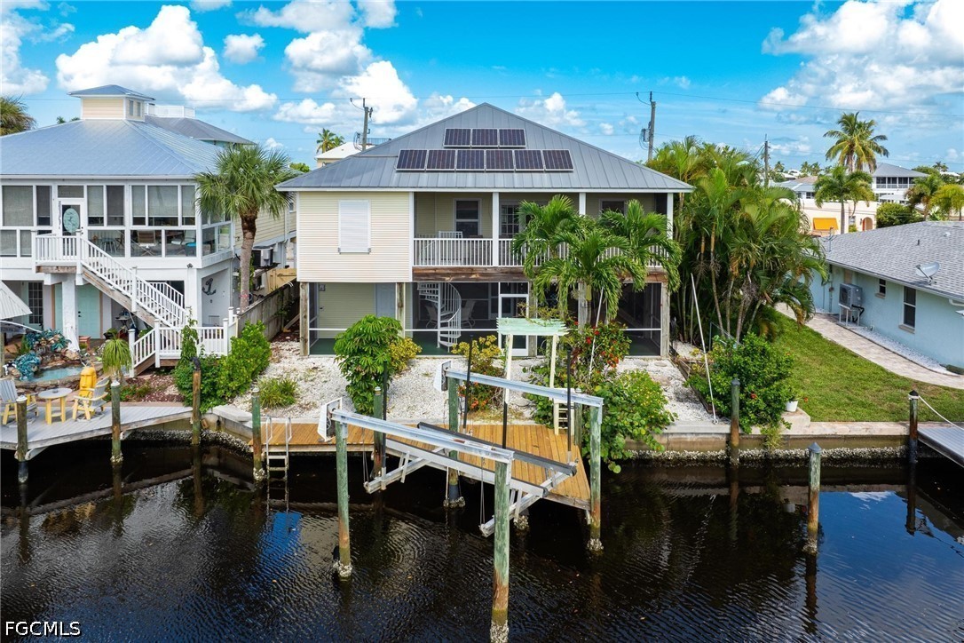2761 Geary, Matlacha, FL 33993