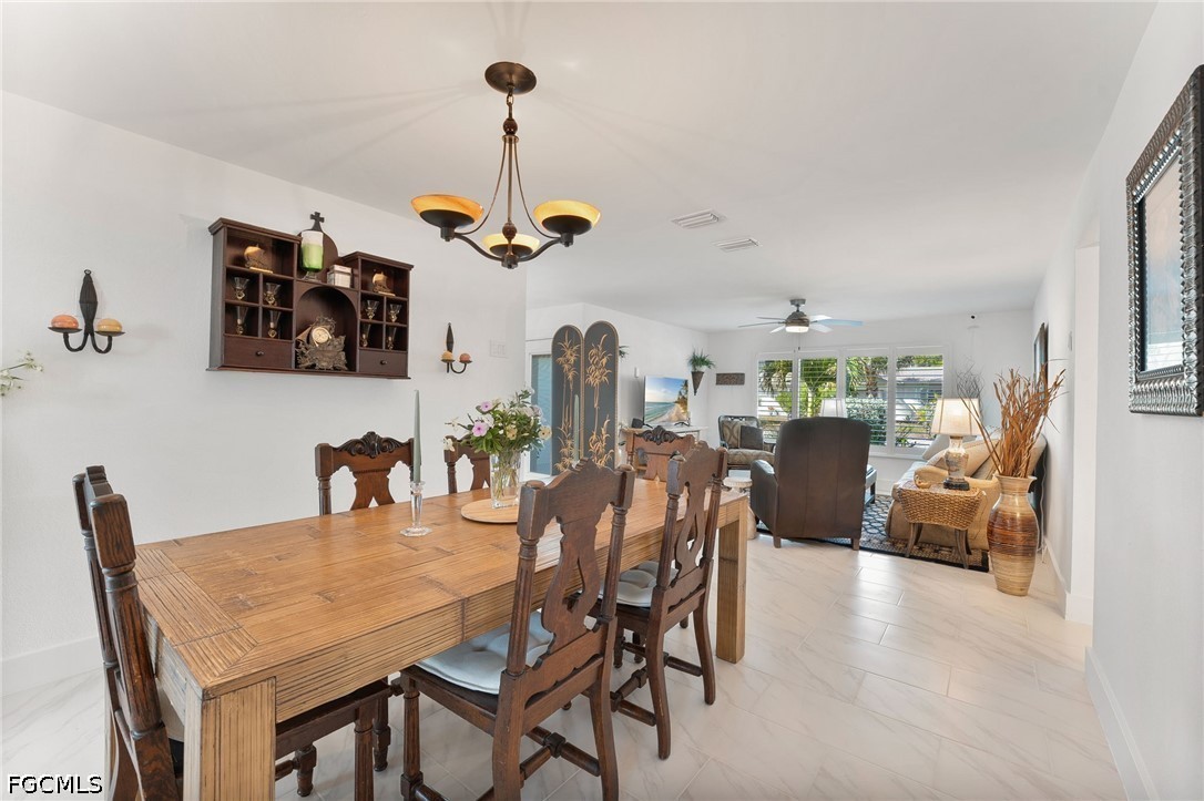 DiningArea
