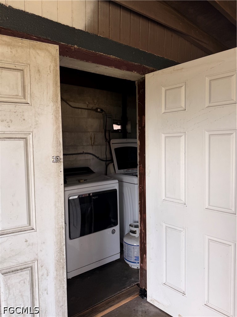 3044 Broadway, Fort Myers, FL 33901