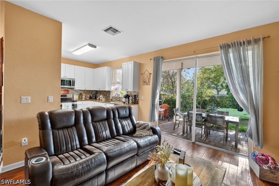 LivingRoom