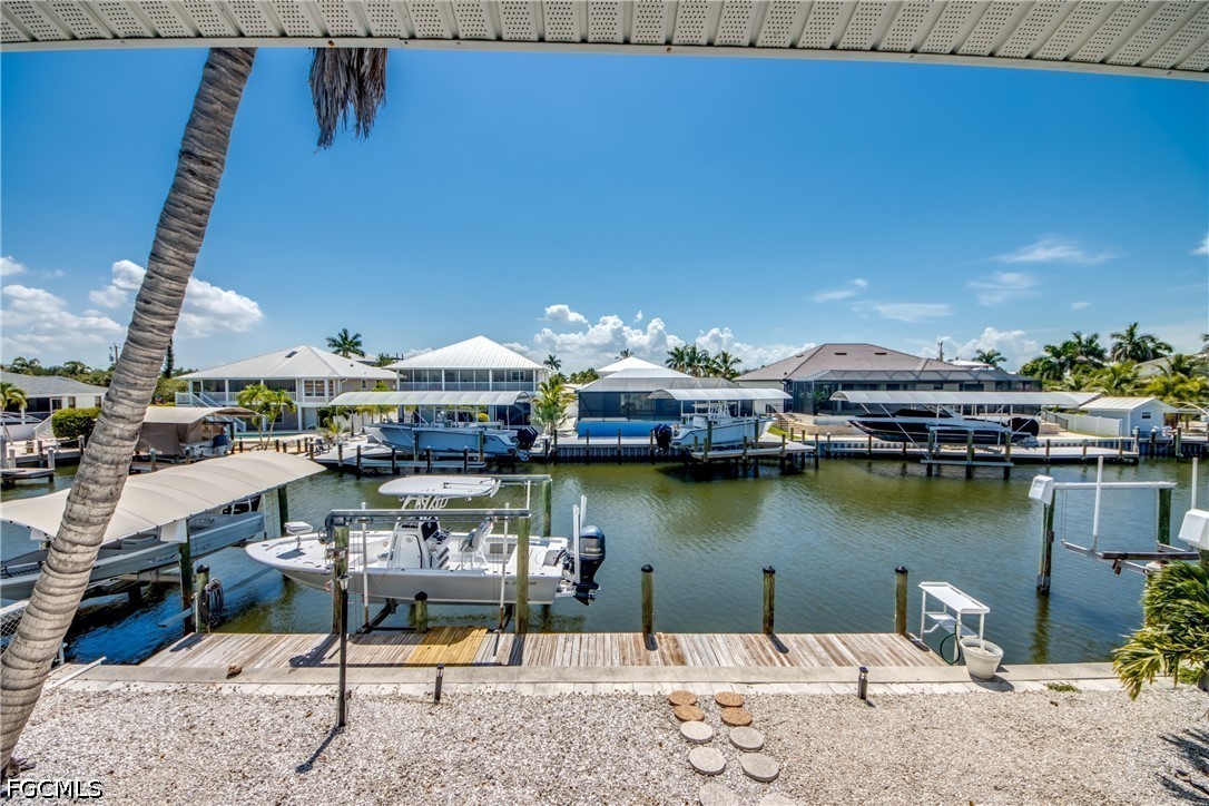 Dock