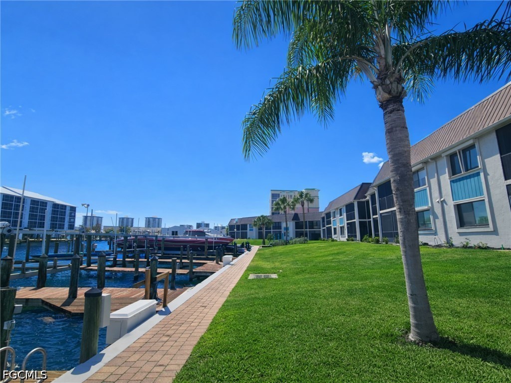 Dock