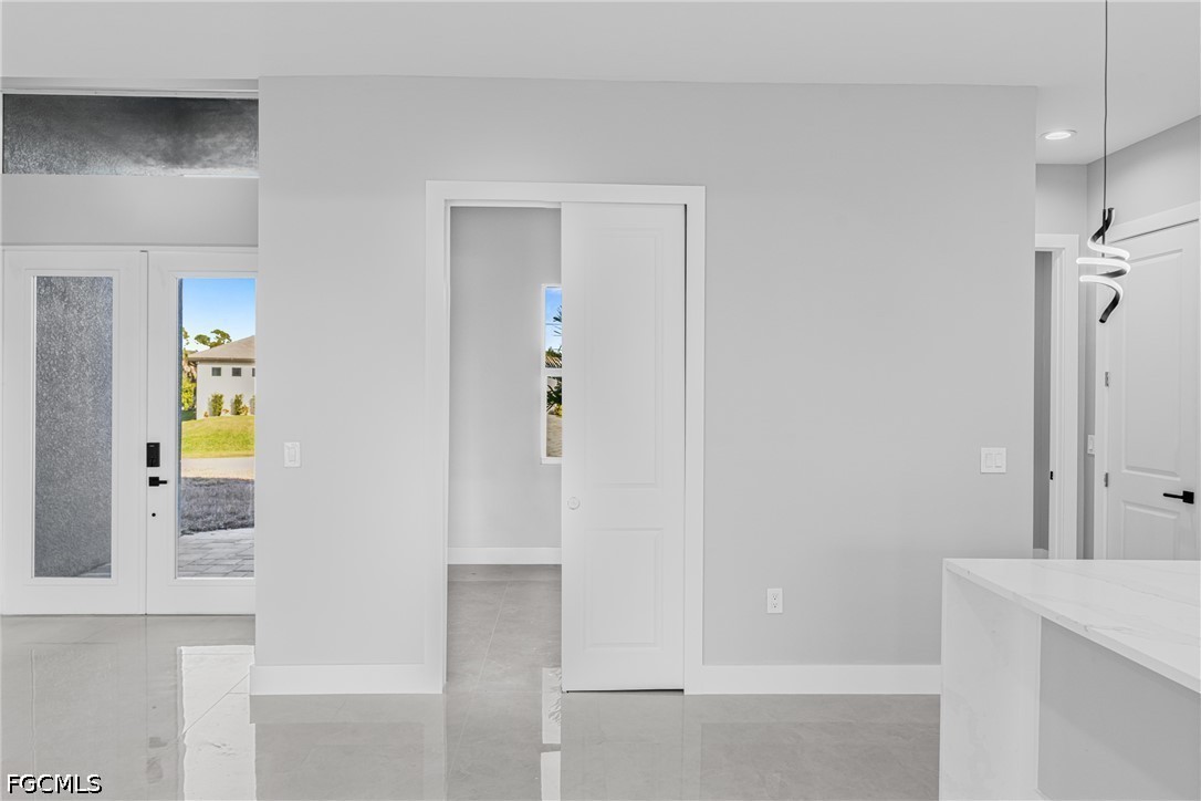 2830 41st, Cape Coral, FL 33993