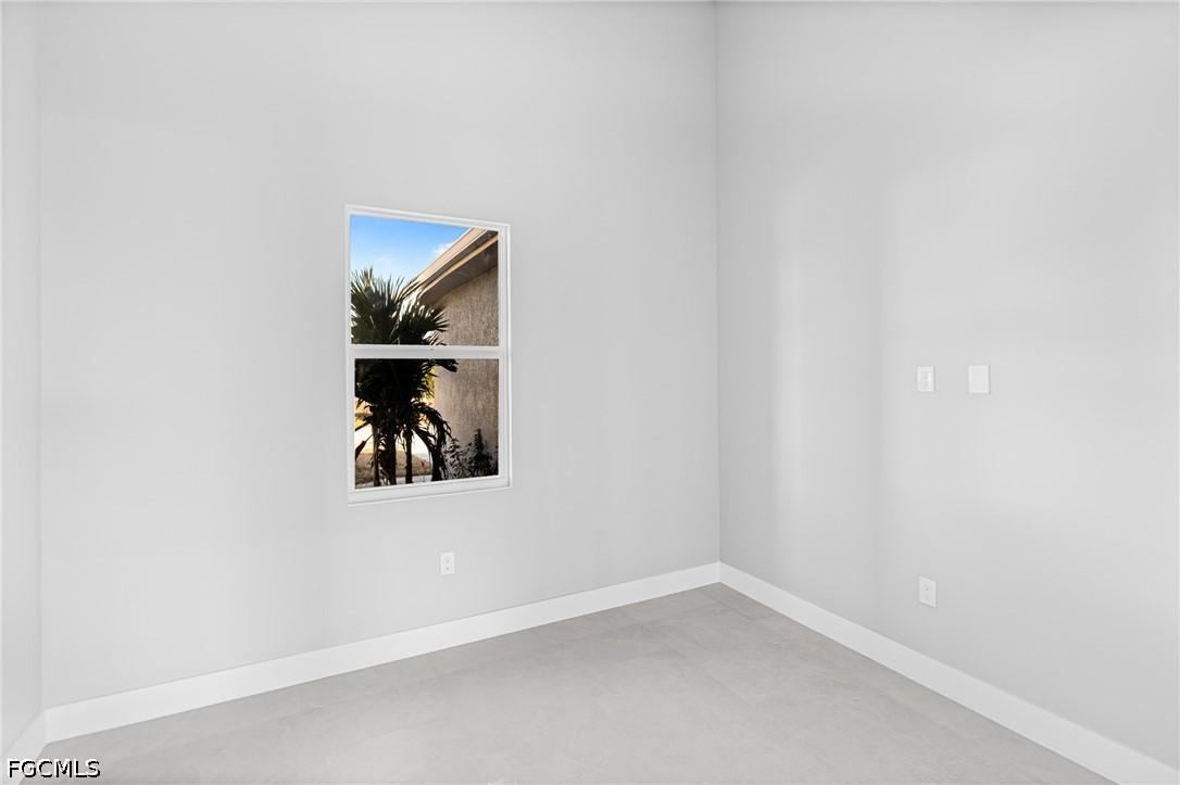 2830 41st, Cape Coral, FL 33993