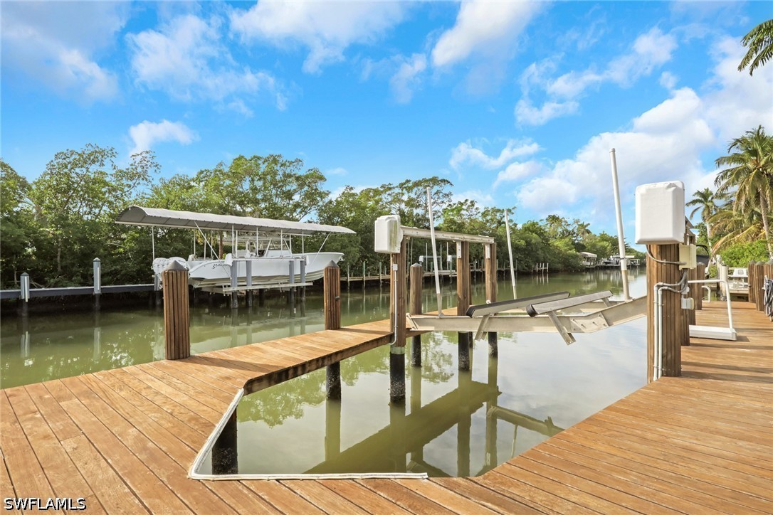 Dock