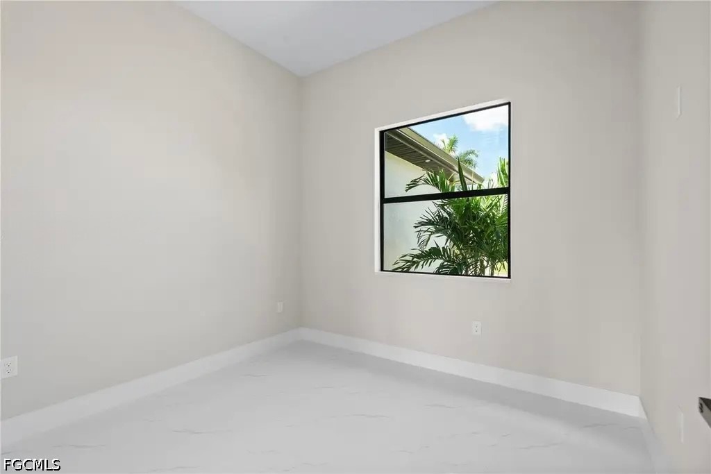 218 Irving, Lehigh Acres, FL 33936