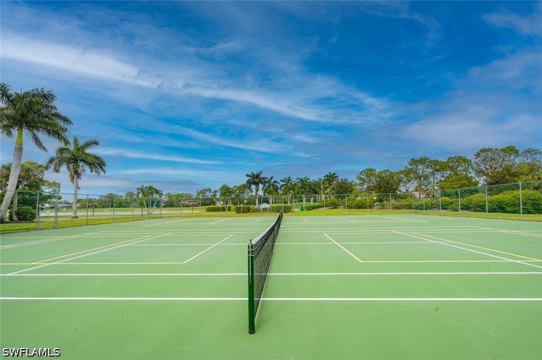 7260 Coventry Unit 405, Naples, FL 34104
