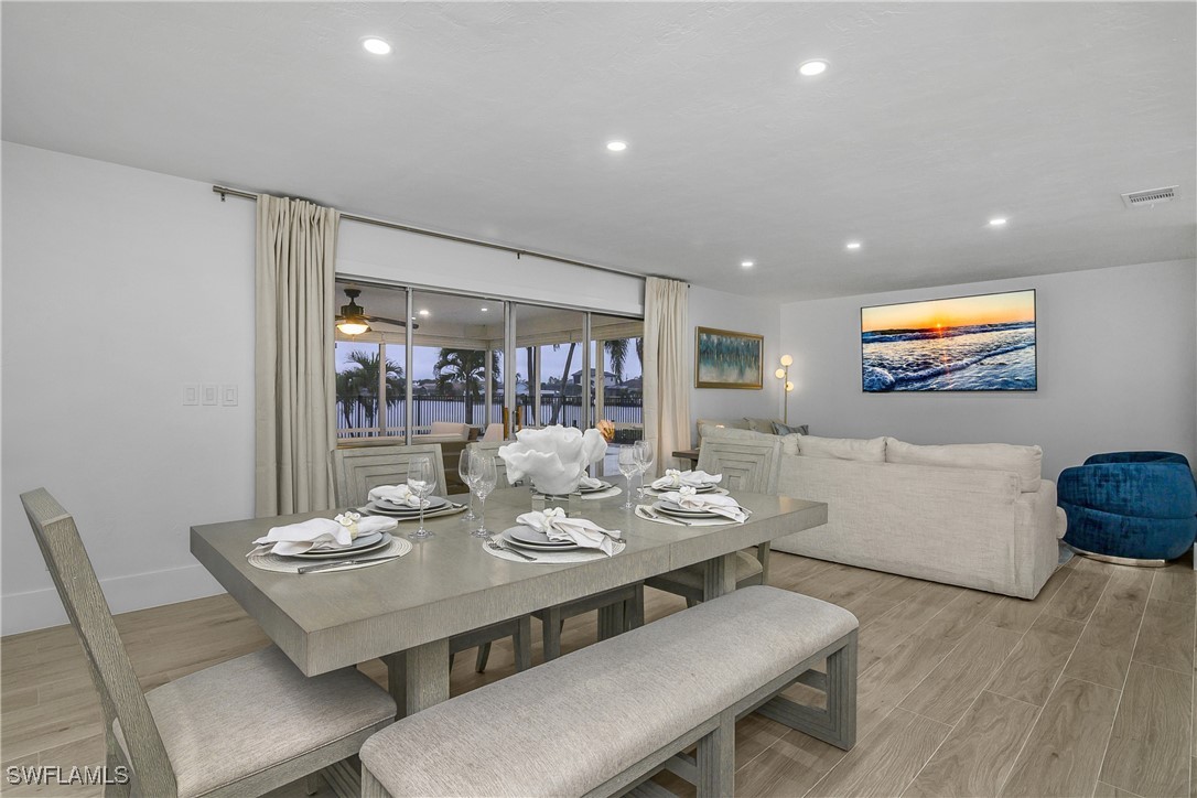 DiningArea