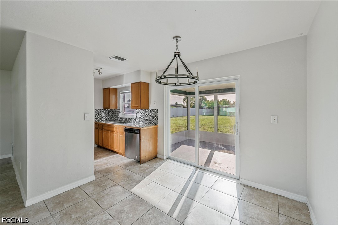 208 Norwich, Lehigh Acres, FL 33936
