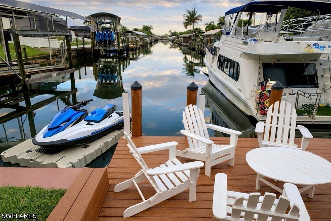 Dock