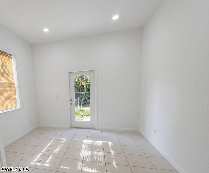 3935 10th, Naples, FL 34120