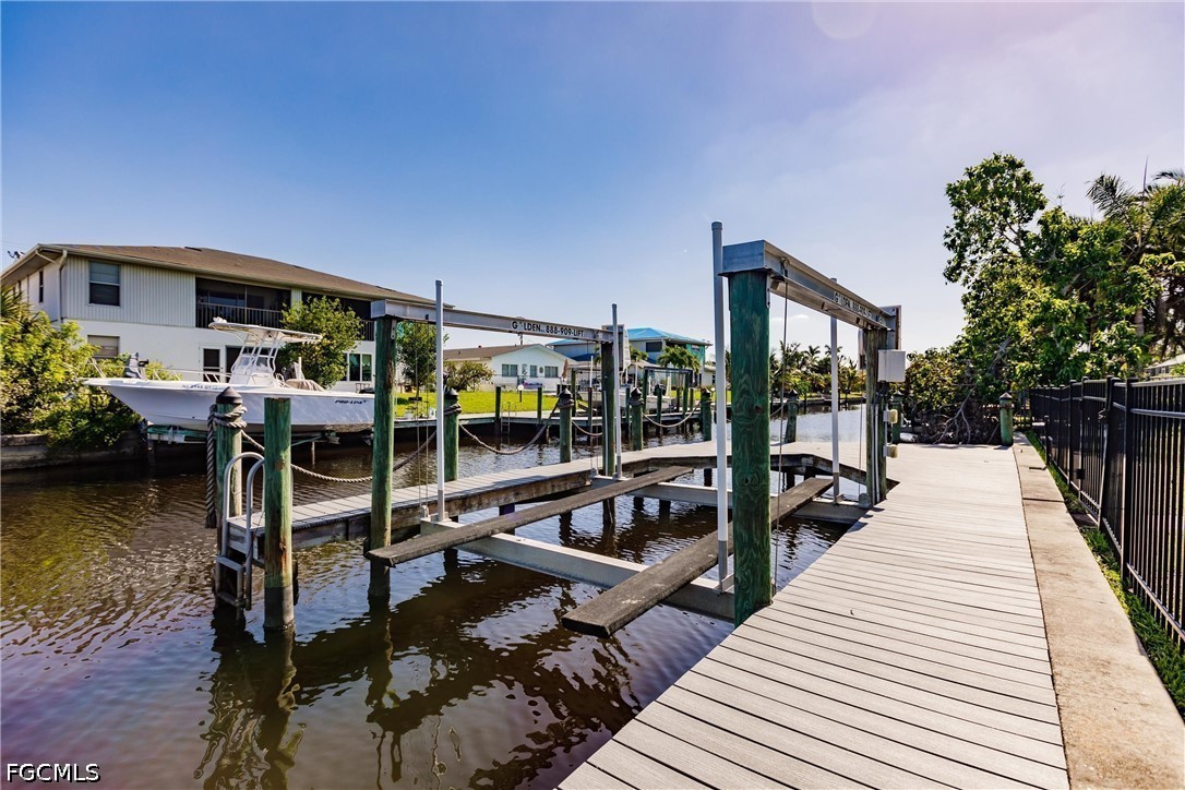 Dock