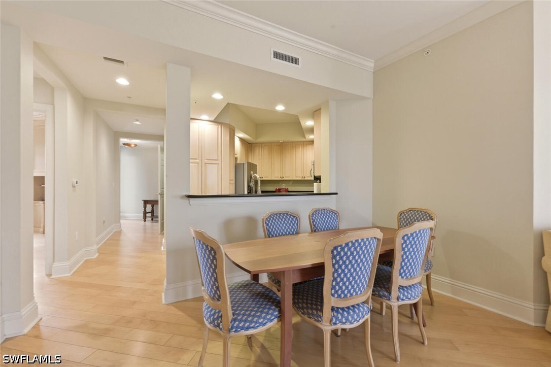 DiningArea