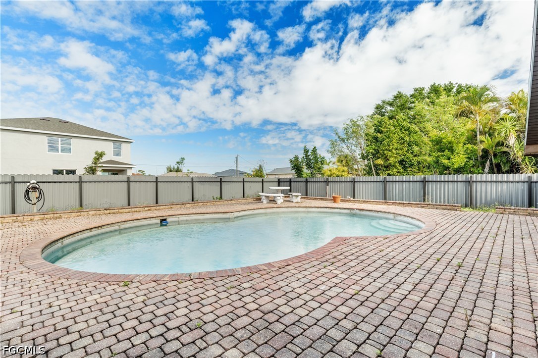 906 2nd, Cape Coral, FL 33909