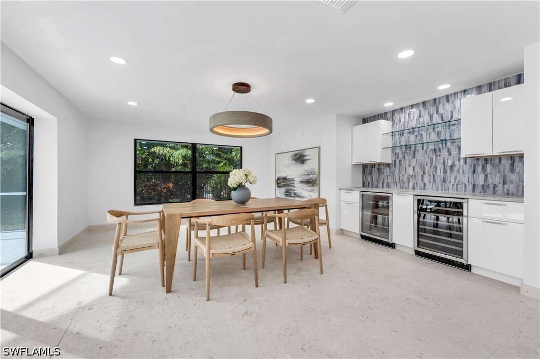 DiningArea