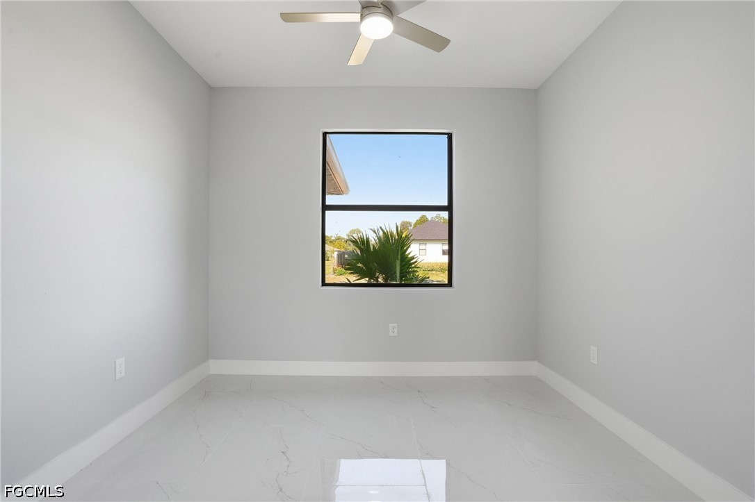 431 Palmyra, Lehigh Acres, FL 33974