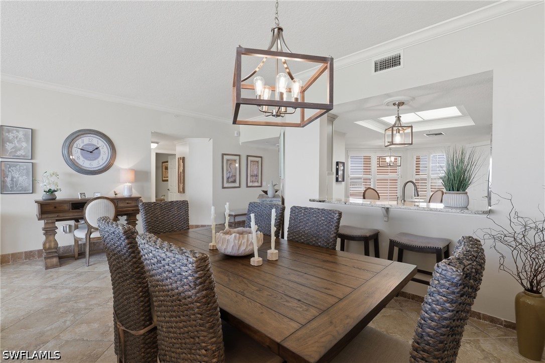 DiningArea