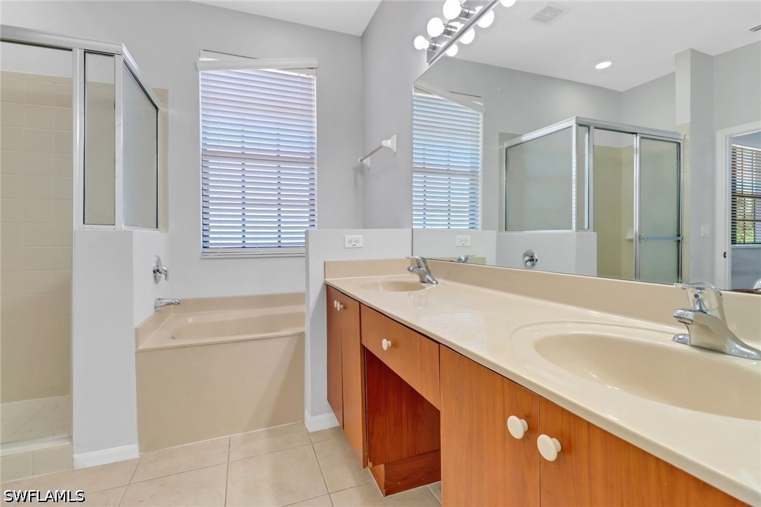 15243 Summit Place Unit 247, Naples, FL 34119