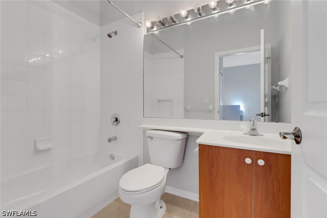 15243 Summit Place Unit 247, Naples, FL 34119