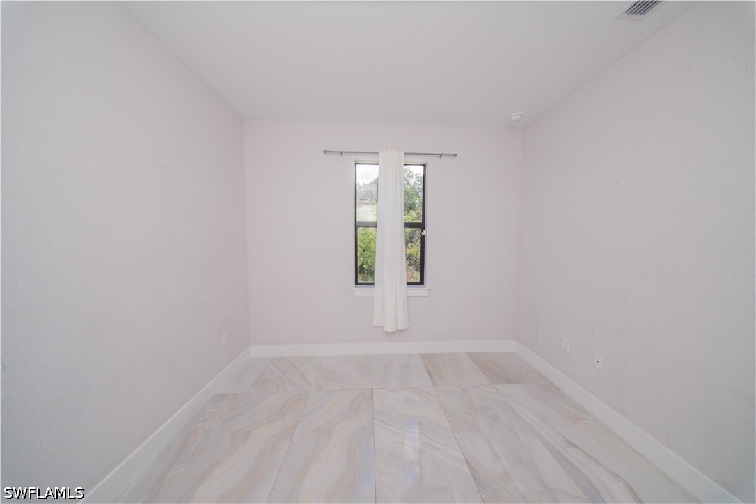 808 37th, Naples, FL 34120