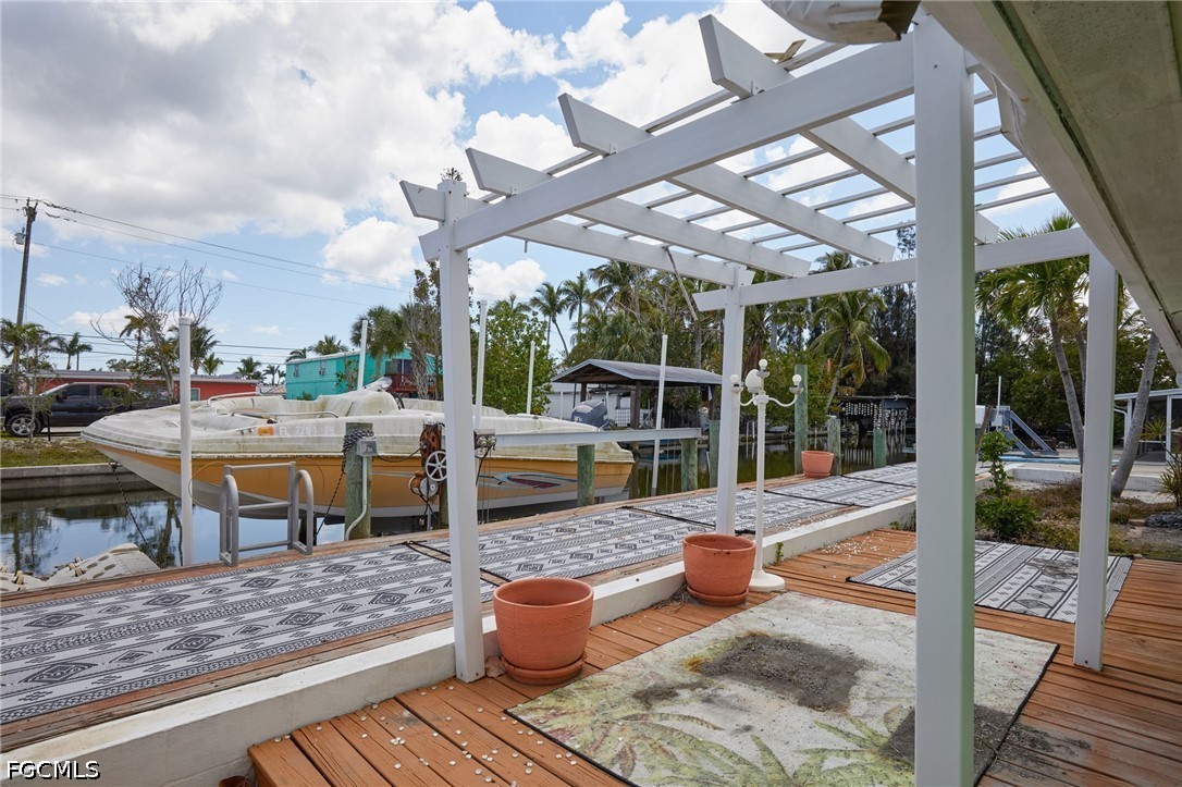 Dock
