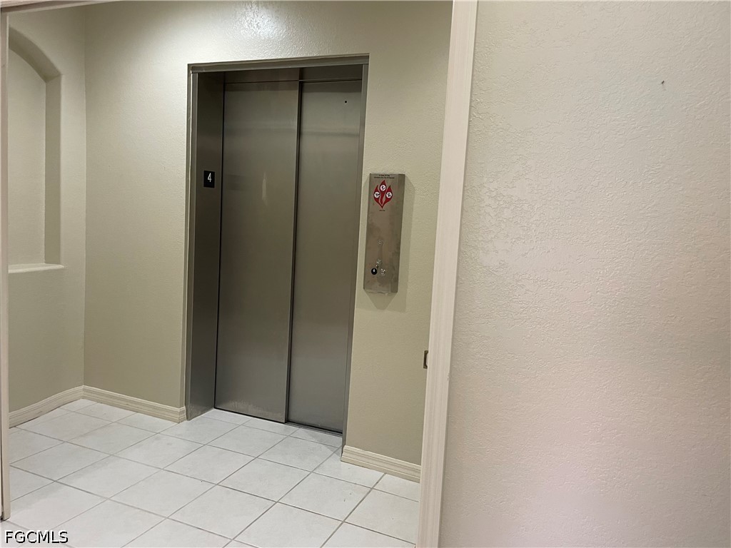 10031 Lake Cove Unit 302, Fort Myers, FL 33908