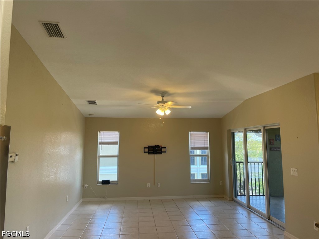 10031 Lake Cove Unit 302, Fort Myers, FL 33908