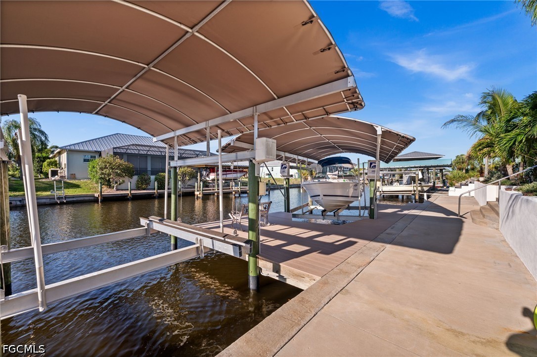 Dock