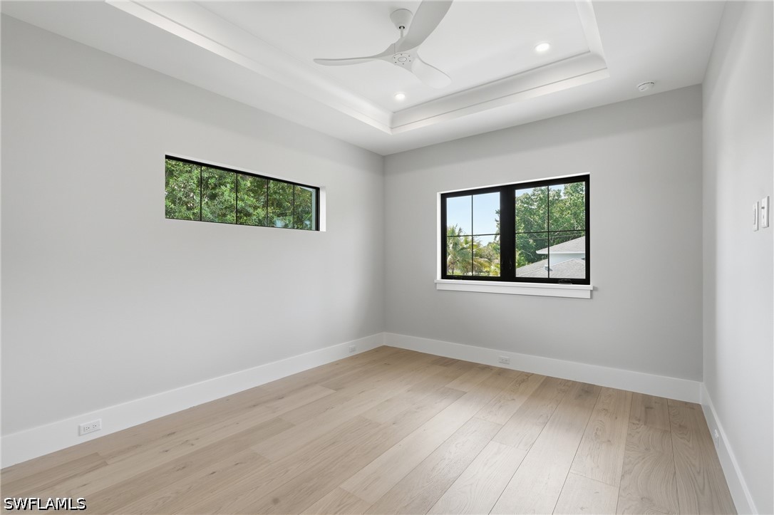 1102 9th, Naples, FL 34102