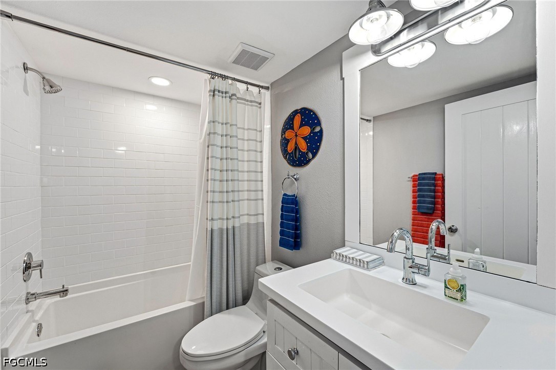 15010 Punta Rassa Unit 302, Fort Myers, FL 33908
