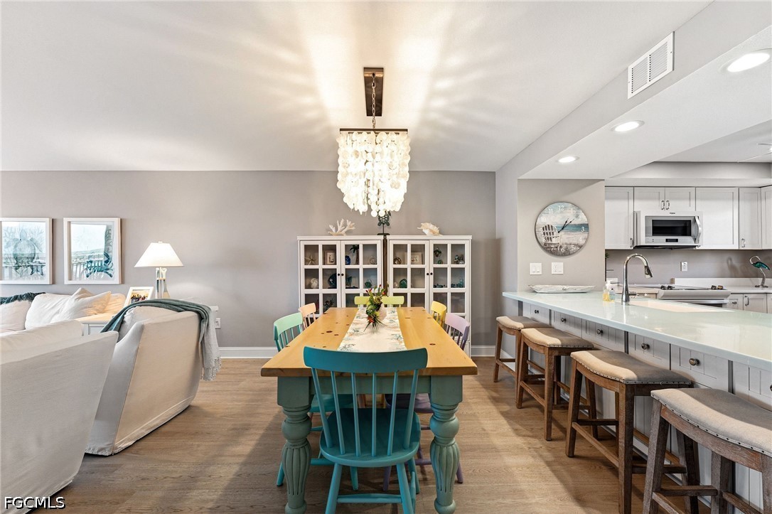 DiningArea