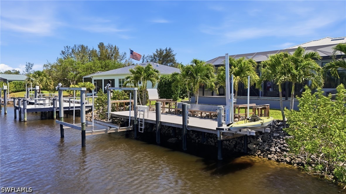 Dock
