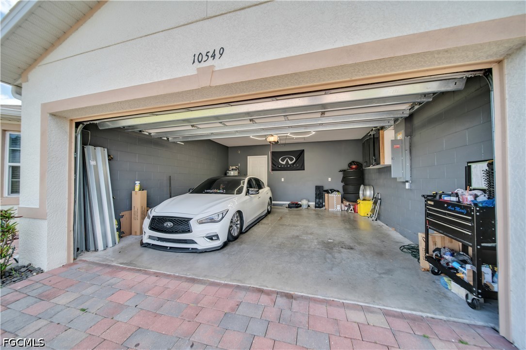 Garage
