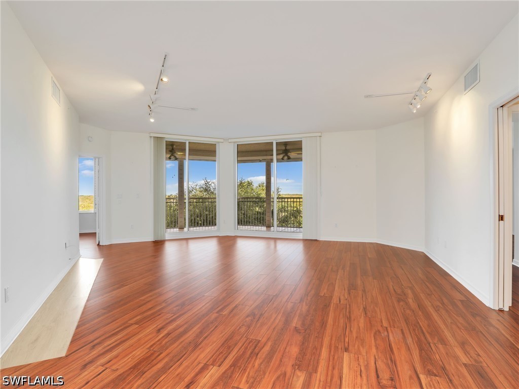 1001 Arbor Lake Unit 307, Naples, FL 34110