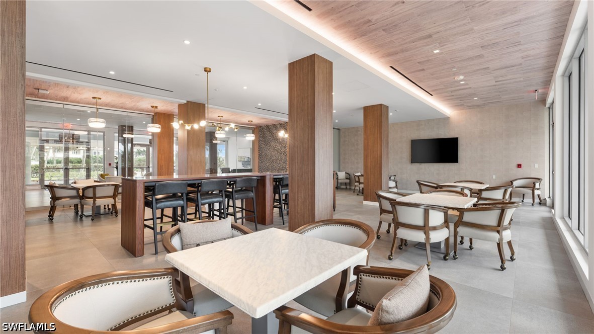 DiningArea
