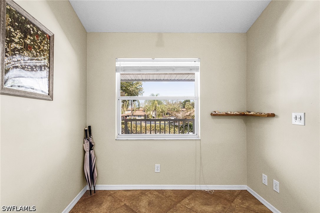 186 Pebble Shores Unit 201, Naples, FL 34110