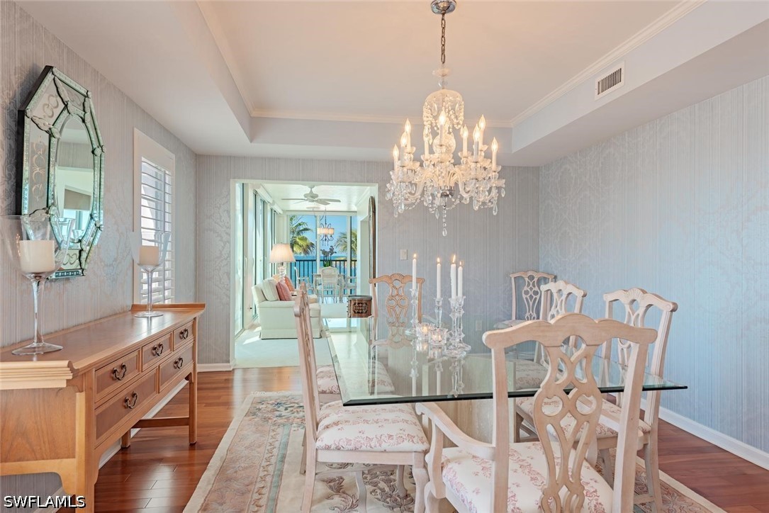 DiningArea