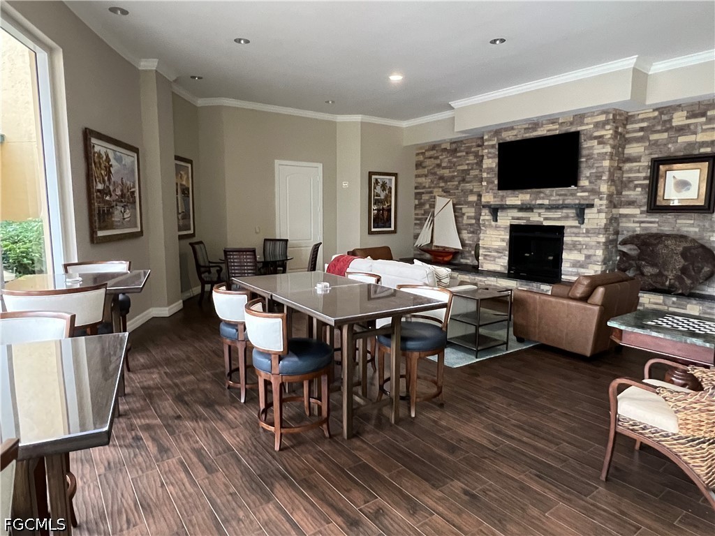 DiningArea