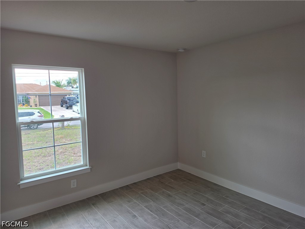 239 25th, Cape Coral, FL 33993