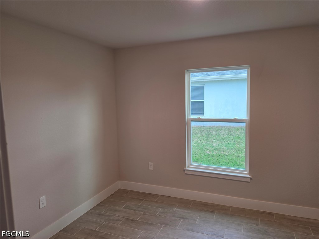 239 25th, Cape Coral, FL 33993