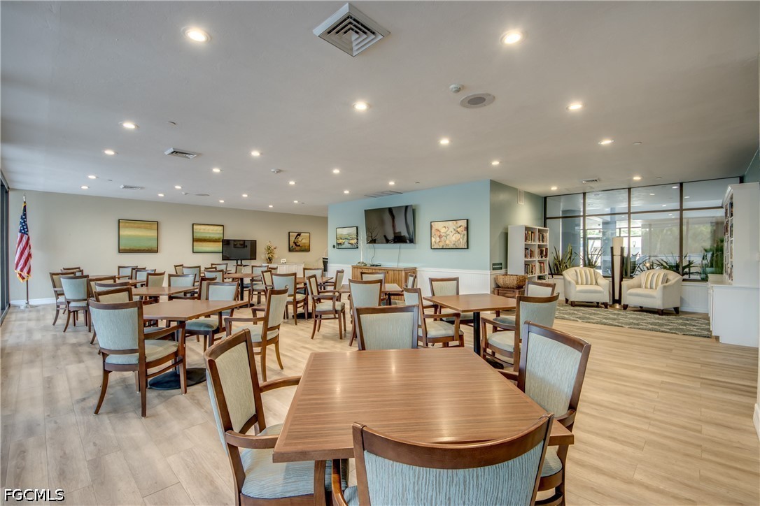 DiningArea