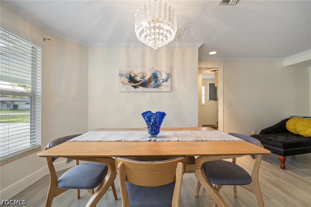 DiningArea
