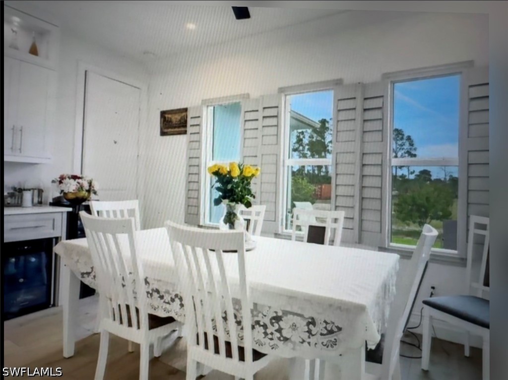 DiningArea