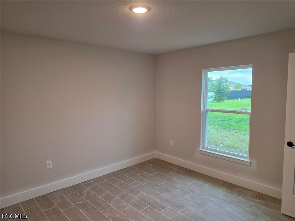 2510 18th, Cape Coral, FL 33993
