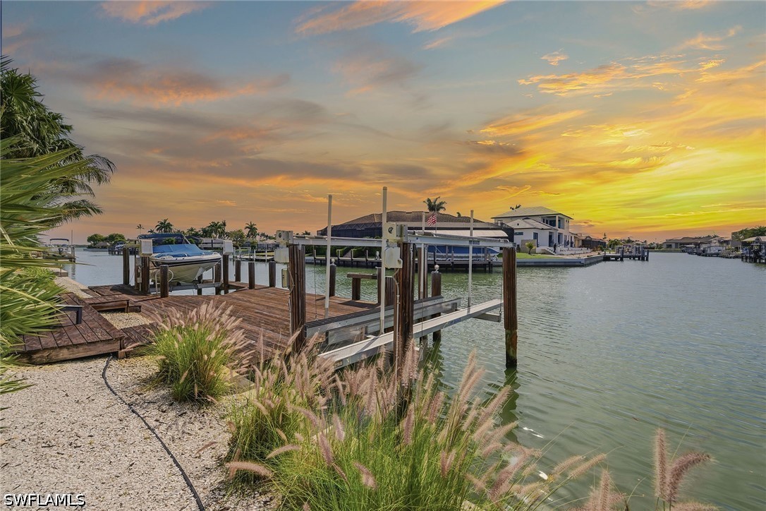 Dock