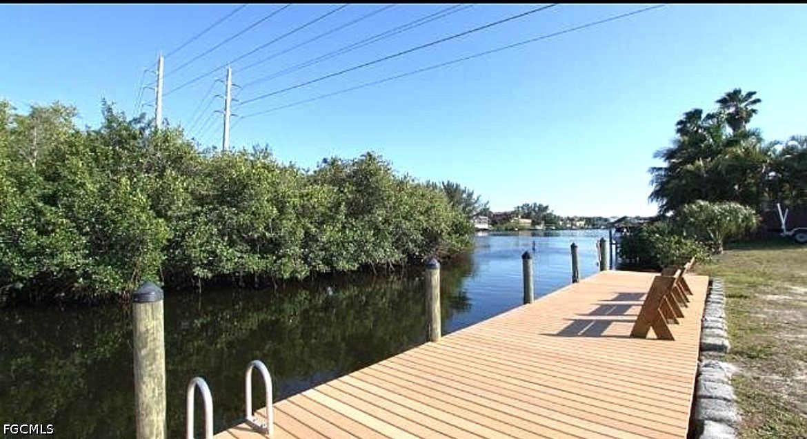 Dock
