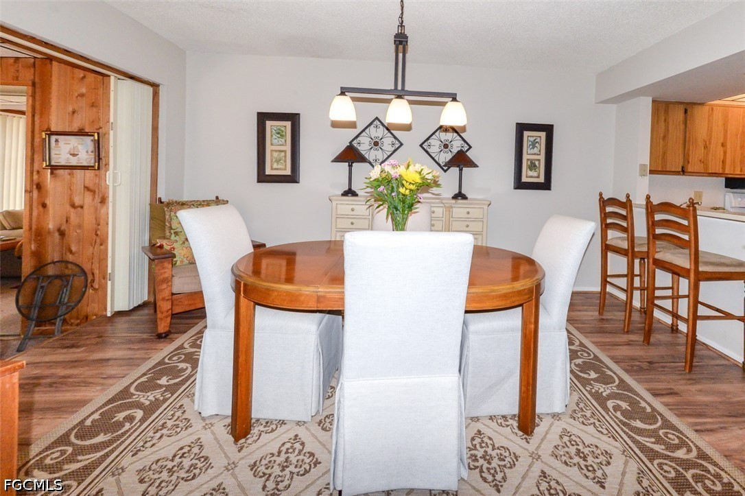 DiningArea