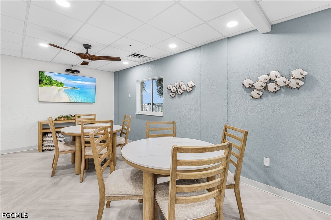 DiningArea