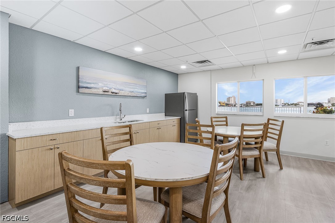 DiningArea